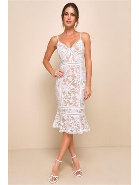 Lulus Alluring Love White and Beige Lace Trumpet Hem Midi Dress Sleeveless Small